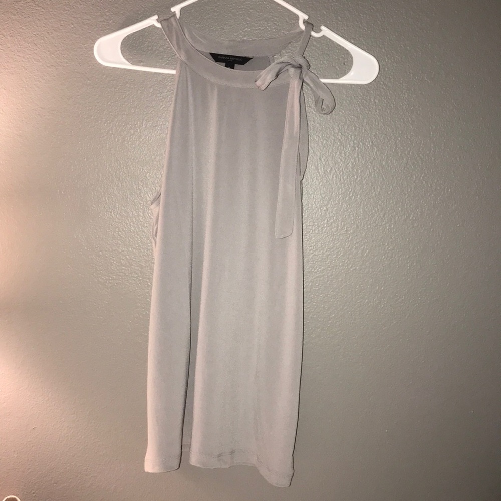 Gray tank top with tie in front